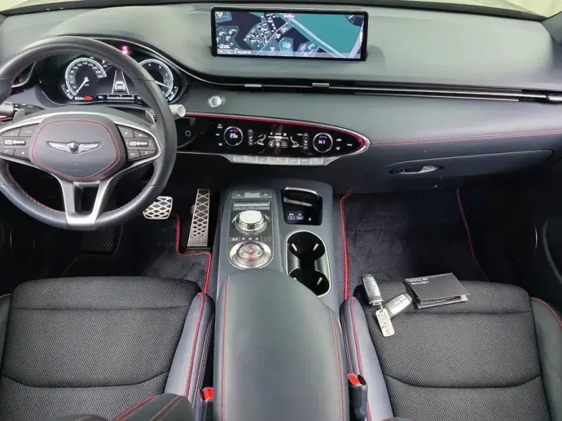 2022 Genesis GV70 с пробегом 37 358 км