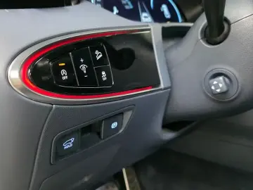 2022 Genesis GV70 с пробегом 37 358 км