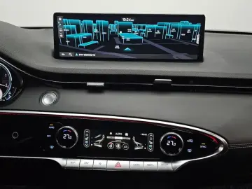 2021 Genesis GV70 с пробегом 68 541 км