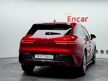 2022 Genesis GV70 с пробегом 68 908 км