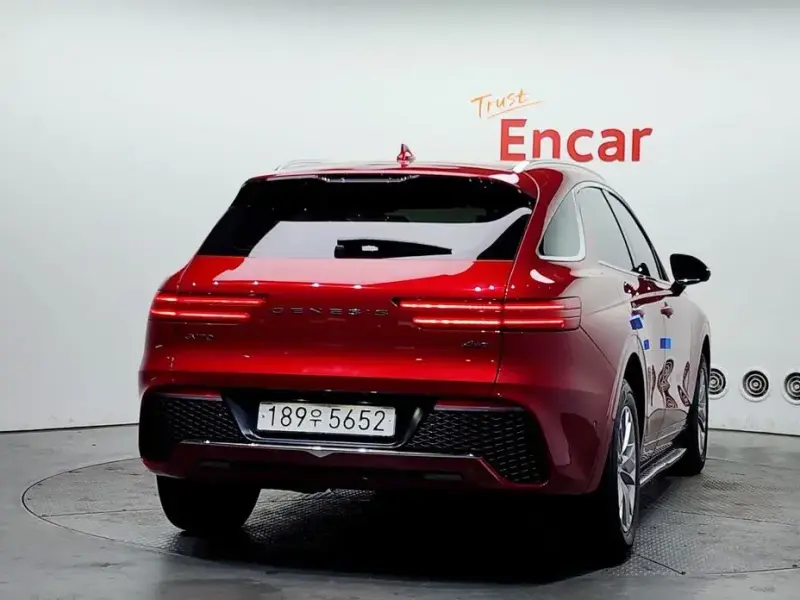 2022 Genesis GV70 с пробегом 68 908 км