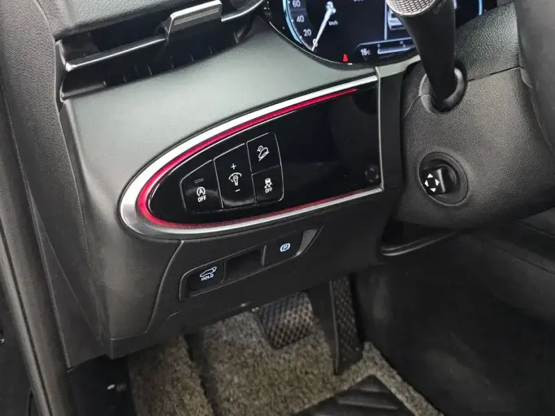 2021 Genesis GV70 с пробегом 68 541 км