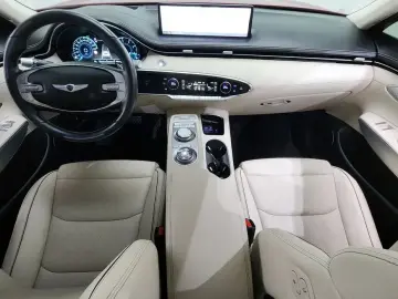2022 Genesis GV70 с пробегом 68 908 км