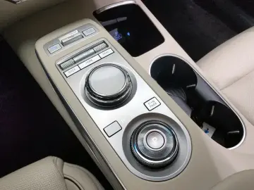 2022 Genesis GV70 с пробегом 68 908 км