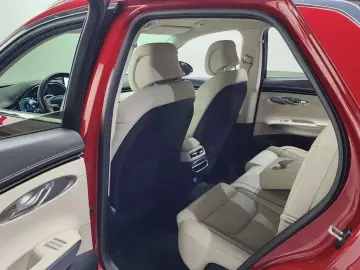 2022 Genesis GV70 с пробегом 68 908 км