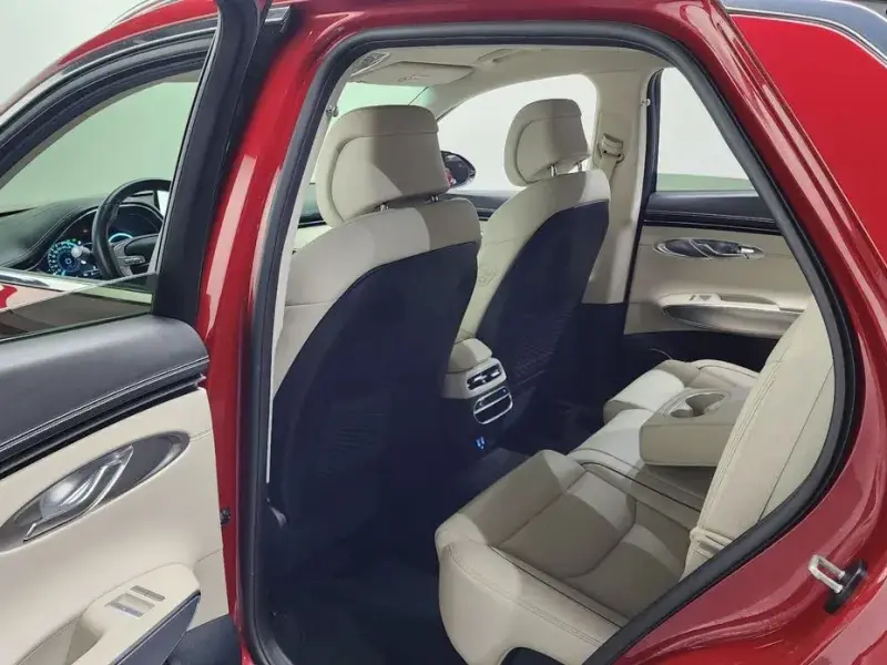 2022 Genesis GV70 с пробегом 68 908 км