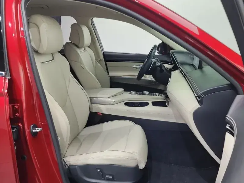 2022 Genesis GV70 с пробегом 68 908 км