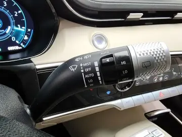 2022 Genesis GV70 с пробегом 68 908 км