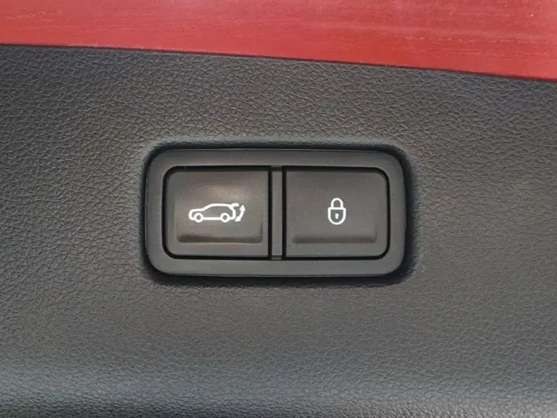 2022 Genesis GV70 с пробегом 68 908 км