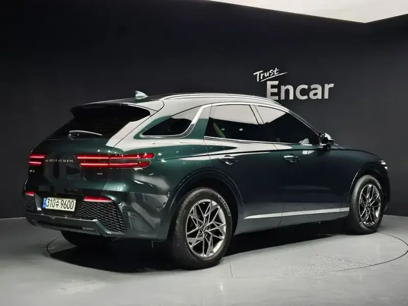 2021 Genesis GV70 с пробегом 71 863 км