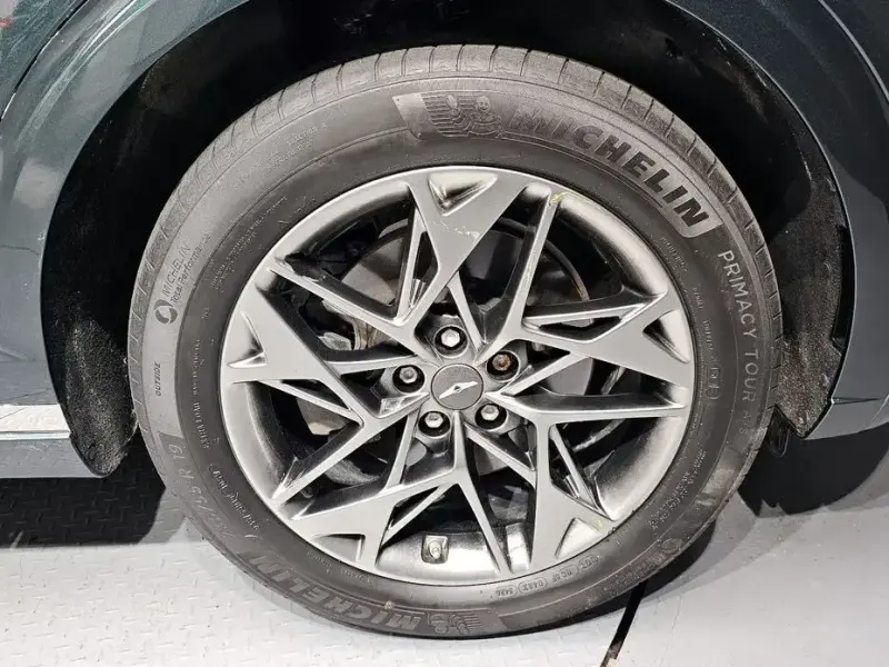 2021 Genesis GV70 с пробегом 71 863 км
