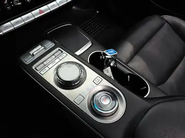 2021 Genesis GV70 с пробегом 71 863 км