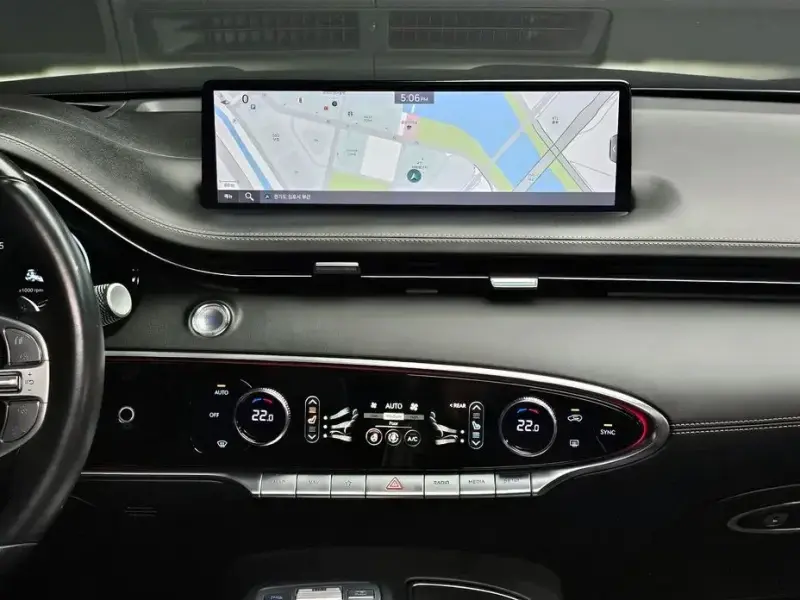 2021 Genesis GV70 с пробегом 71 863 км