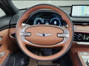 2021 Genesis GV70 с пробегом 43 734 км
