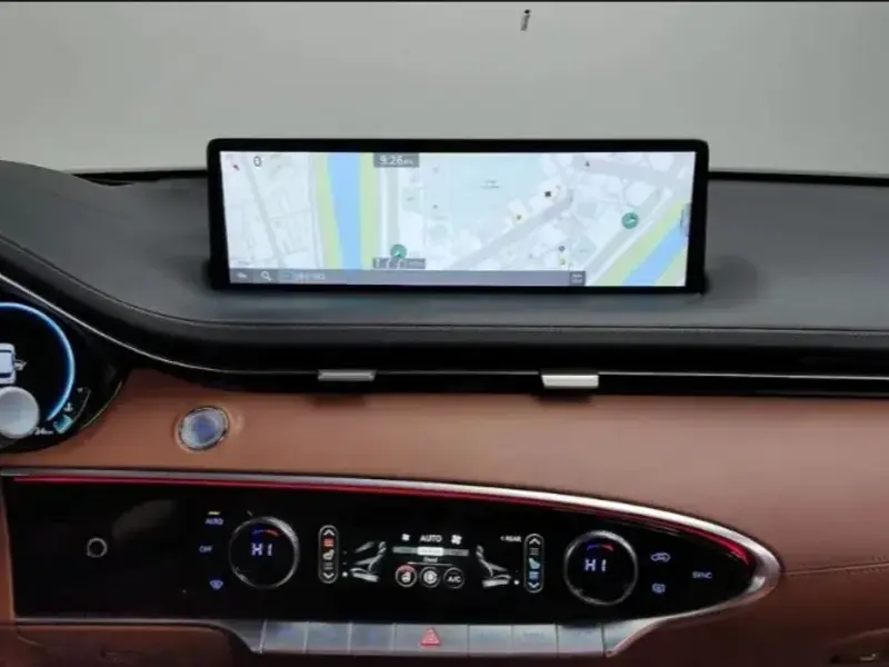 2021 Genesis GV70 с пробегом 43 734 км