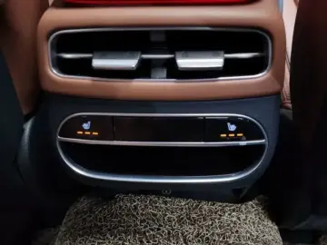 2021 Genesis GV70 с пробегом 43 734 км