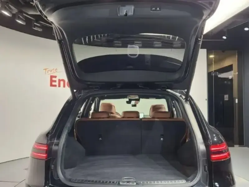 2021 Genesis GV70 с пробегом 43 734 км