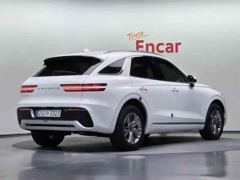 2022 Genesis GV70 с пробегом 40 376 км