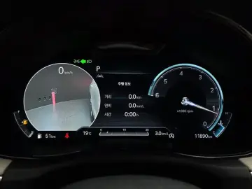 2022 Genesis GV70 с пробегом 11 890 км