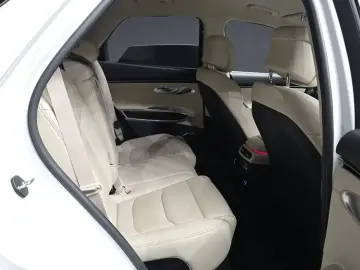 2022 Genesis GV70 с пробегом 11 890 км