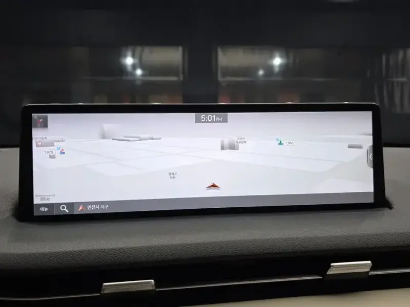 2022 Genesis GV70 с пробегом 11 890 км