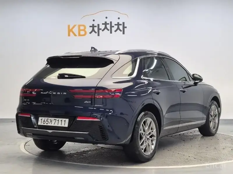 2021 Genesis GV70 с пробегом 83 466 км