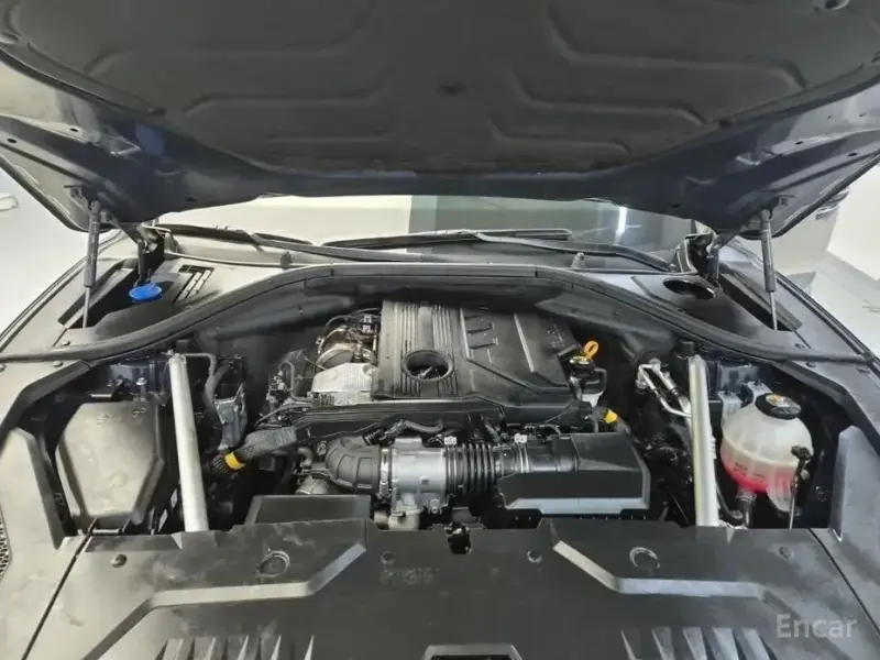 2021 Genesis GV70 с пробегом 83 466 км