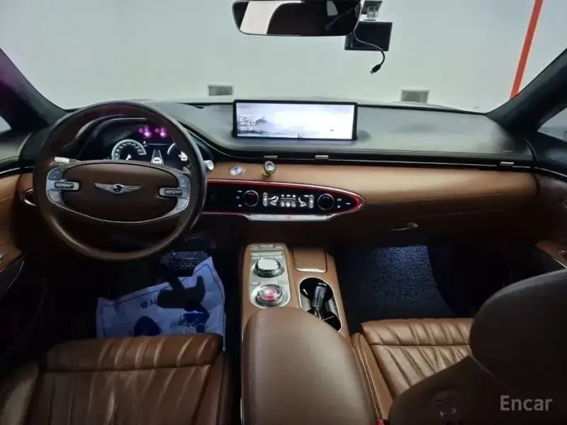 2021 Genesis GV70 с пробегом 83 466 км