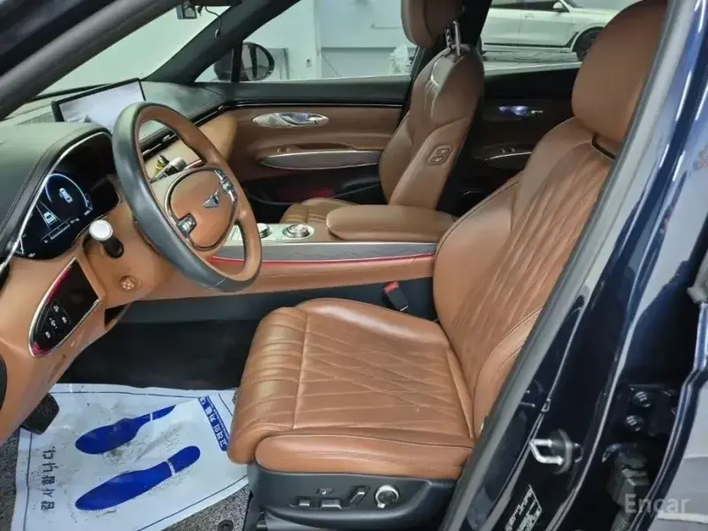 2021 Genesis GV70 с пробегом 83 466 км