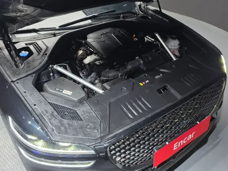 2022 Genesis GV70 с пробегом 44 879 км