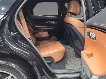 2022 Genesis GV70 с пробегом 44 879 км