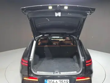 2022 Genesis GV70 с пробегом 44 879 км