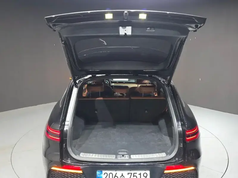 2022 Genesis GV70 с пробегом 44 879 км