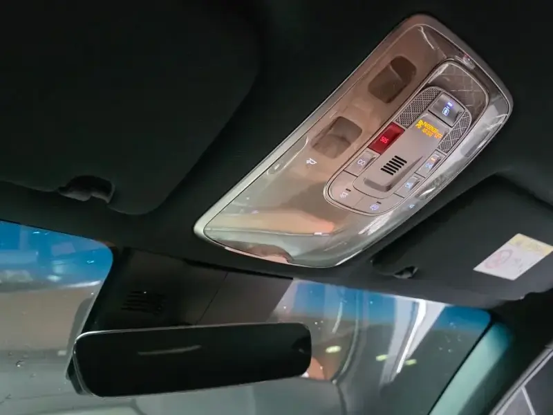 2022 Genesis GV70 с пробегом 44 879 км