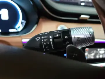 2022 Genesis GV70 с пробегом 44 879 км