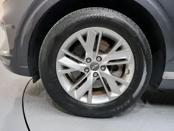 2021 Genesis GV70 с пробегом 51 000 км