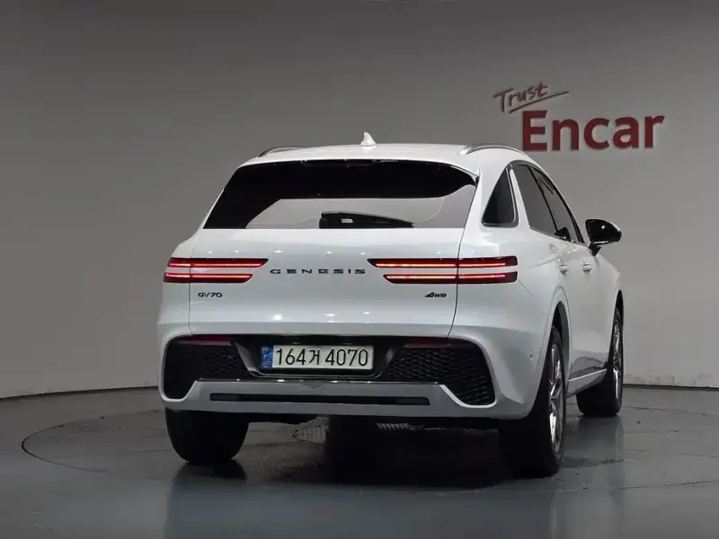 2022 Genesis GV70 с пробегом 70 762 км