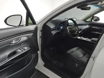 2022 Genesis GV70 с пробегом 70 762 км