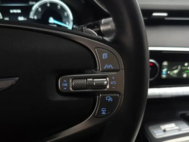 2022 Genesis GV70 с пробегом 70 762 км