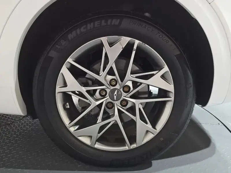 2022 Genesis GV70 с пробегом 70 762 км