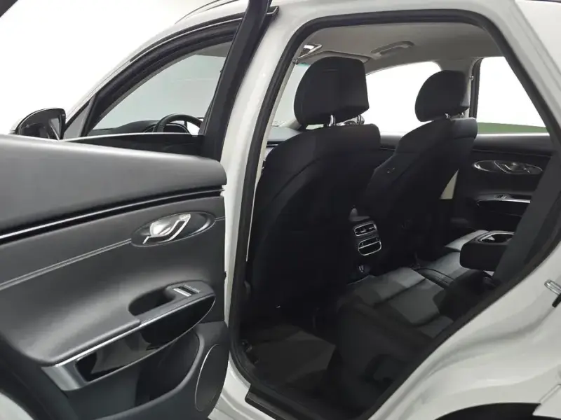 2022 Genesis GV70 с пробегом 70 762 км