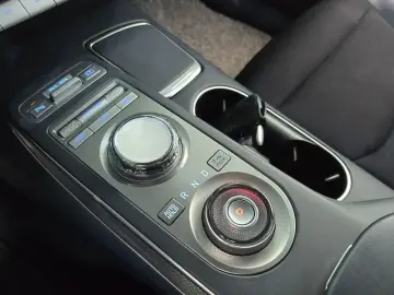 2021 Genesis GV70 с пробегом 67 273 км