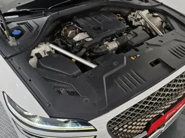 2021 Genesis GV70 с пробегом 64 494 км