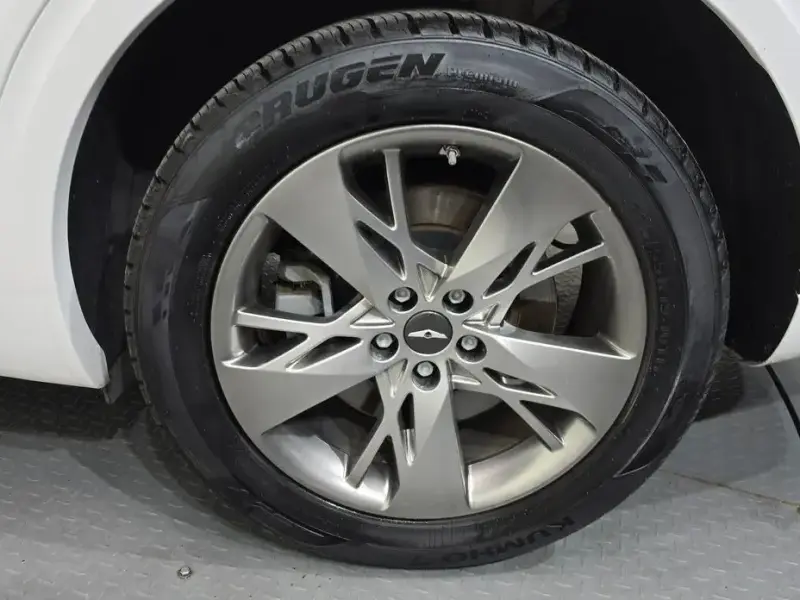 2021 Genesis GV70 с пробегом 67 273 км