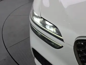 2021 Genesis GV70 с пробегом 67 273 км