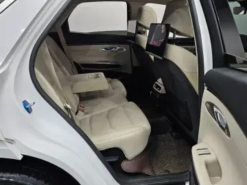2021 Genesis GV70 с пробегом 64 494 км
