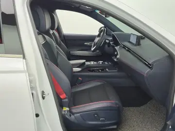 2021 Genesis GV70 с пробегом 67 273 км