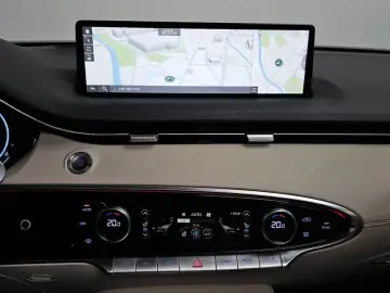 2021 Genesis GV70 с пробегом 64 494 км