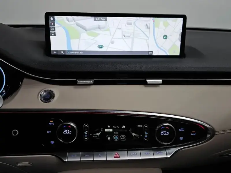 2021 Genesis GV70 с пробегом 64 494 км