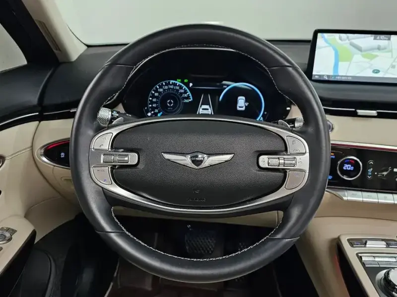2021 Genesis GV70 с пробегом 64 494 км